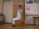 背中反らし体操2-2.jpg